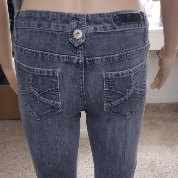 Jeans - Picture 2 of 7